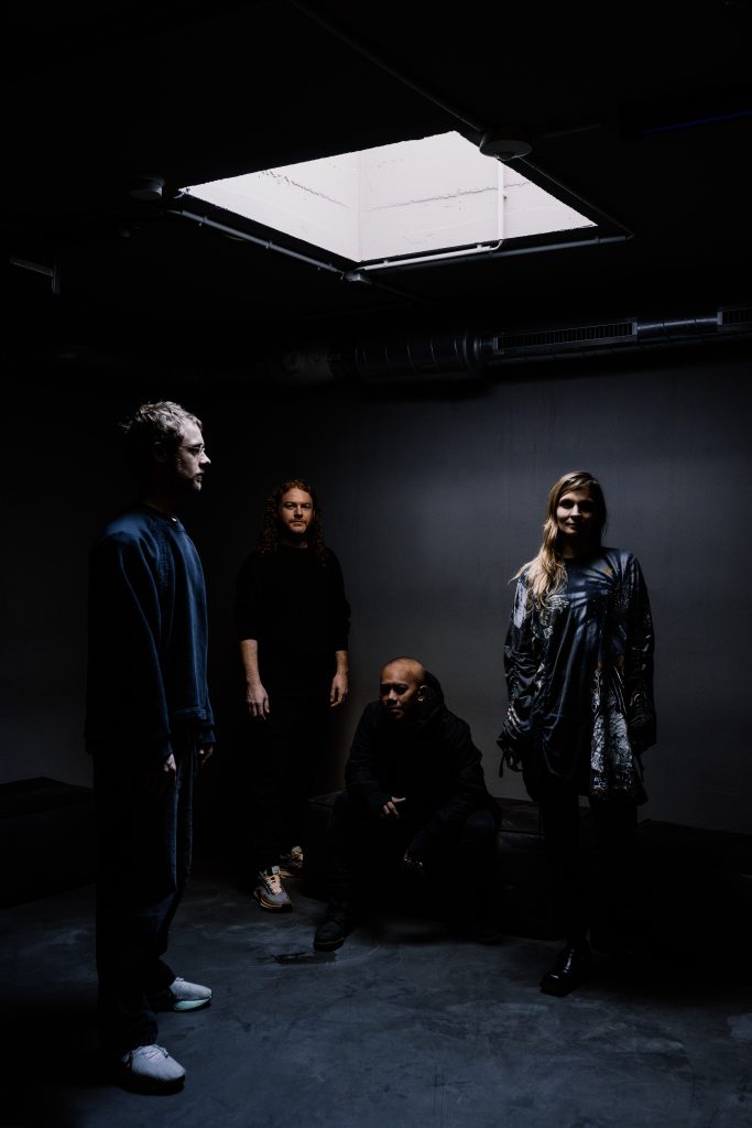 OSMIUM con Hildur Guðnadóttir James Ginzburg Rully Shabara e Sam Slater al Romaeuropa Festival 2026