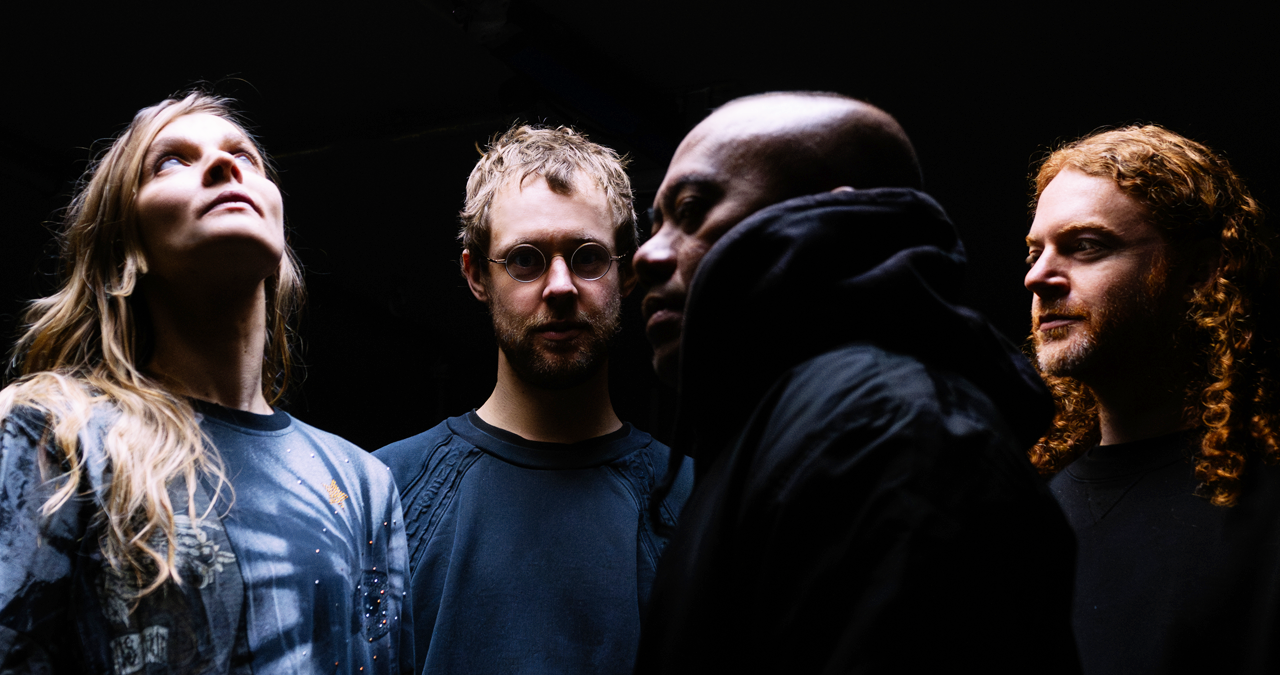 Osmium con Hildur Guðnadóttir James Ginzburg Rully Shabara e Sam Slater