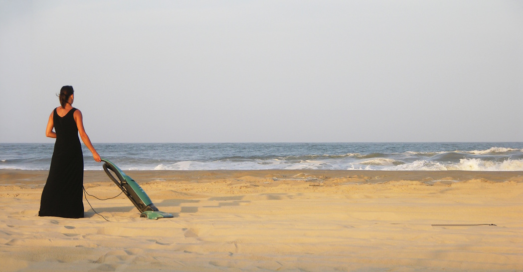 Kathryn Cornelius Resolve nella mostra States of Uncertain Domesticities al Museo Carlo Bilotti